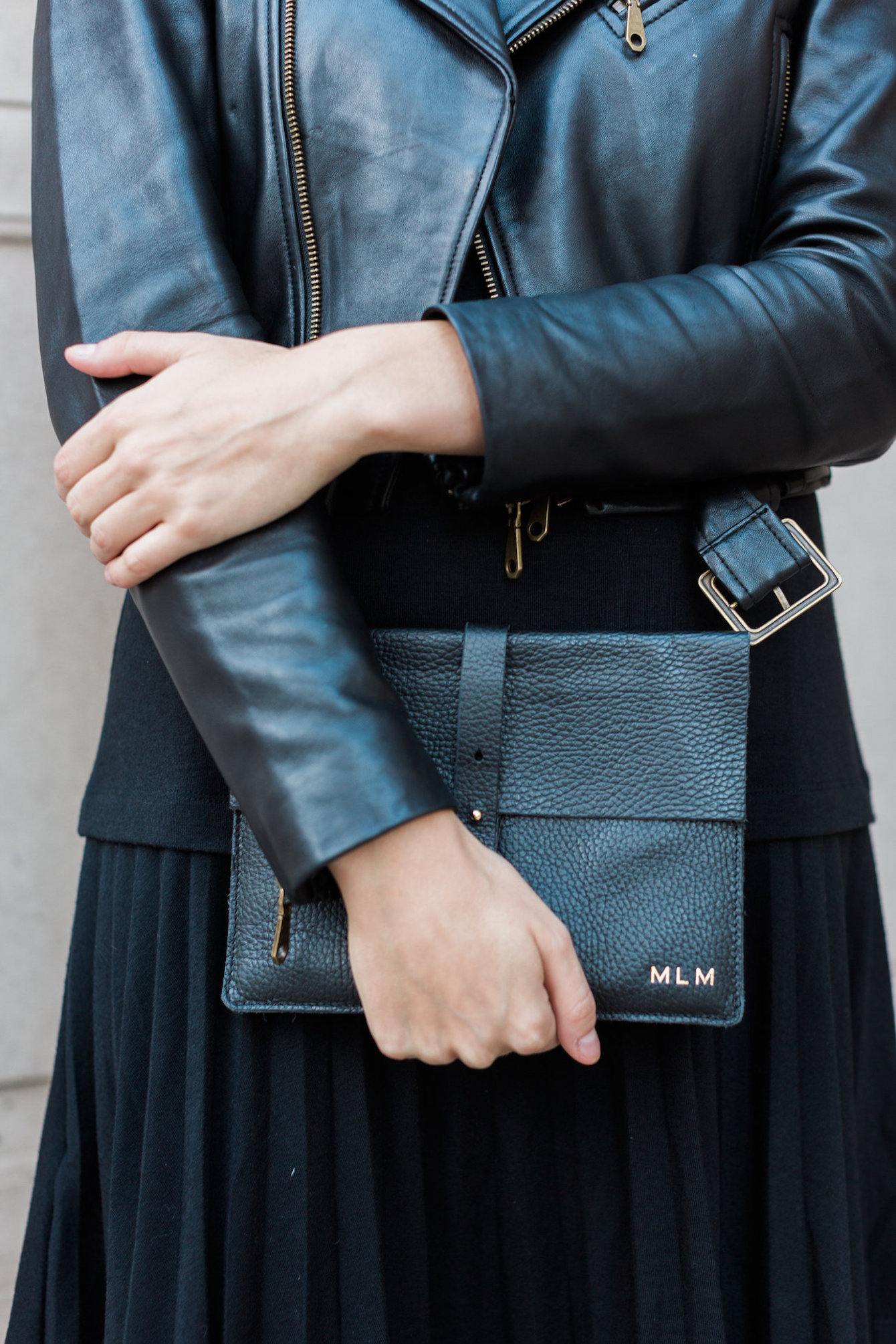 cuyana clutch